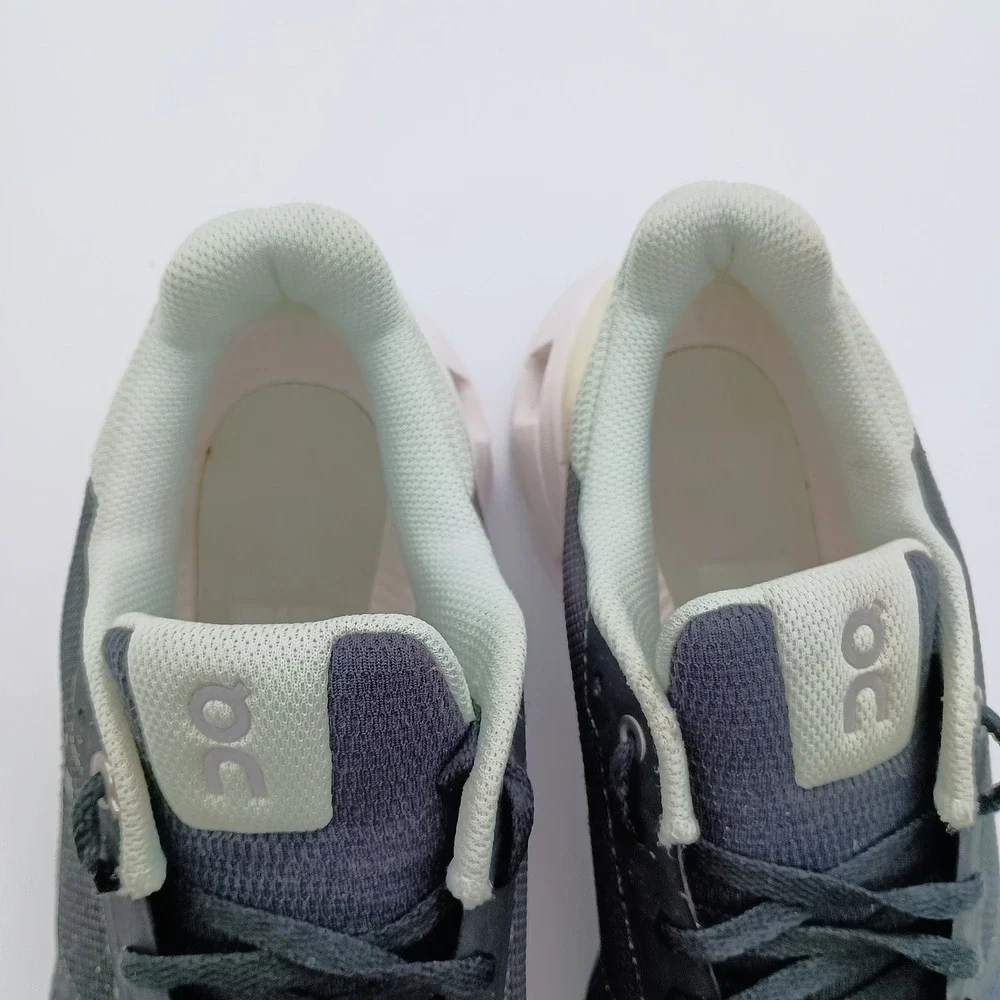 On Cloud Cloudflyer Running Shoes Womens 10 Black White Mint Helion - Picture 9 of 11